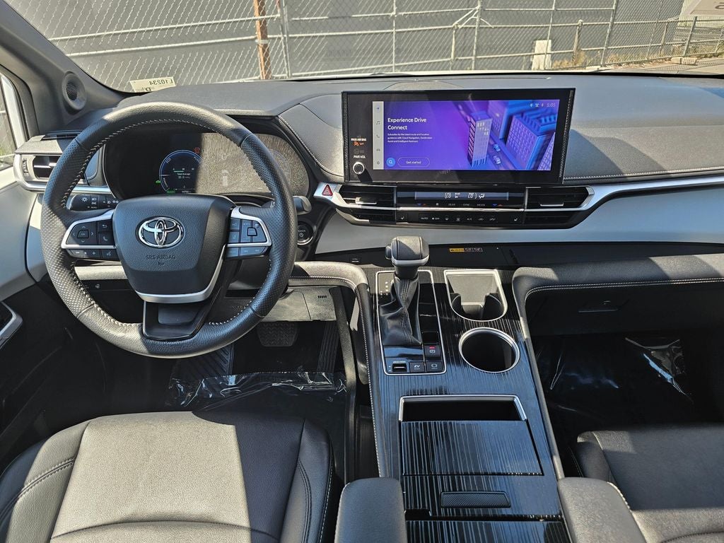 2025 Toyota Sienna XSE AWD 7 Passenger