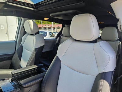 2025 Toyota Sienna XSE AWD 7 Passenger