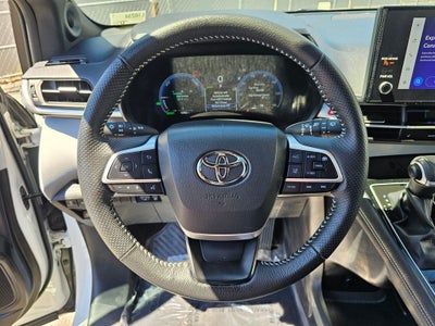 2025 Toyota Sienna XSE AWD 7 Passenger