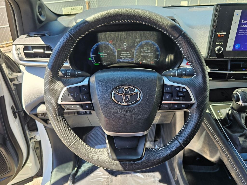 2025 Toyota Sienna XSE AWD 7 Passenger