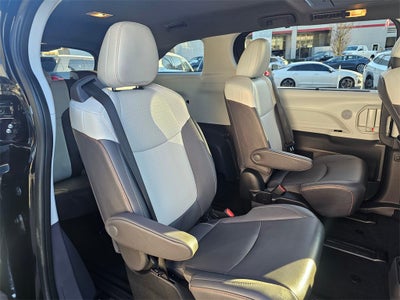 2022 Toyota Sienna XSE 7 Passenger-AWD