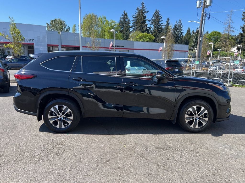 2020 Toyota Highlander XLE -AWD
