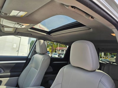 2016 Toyota Highlander XLE V6