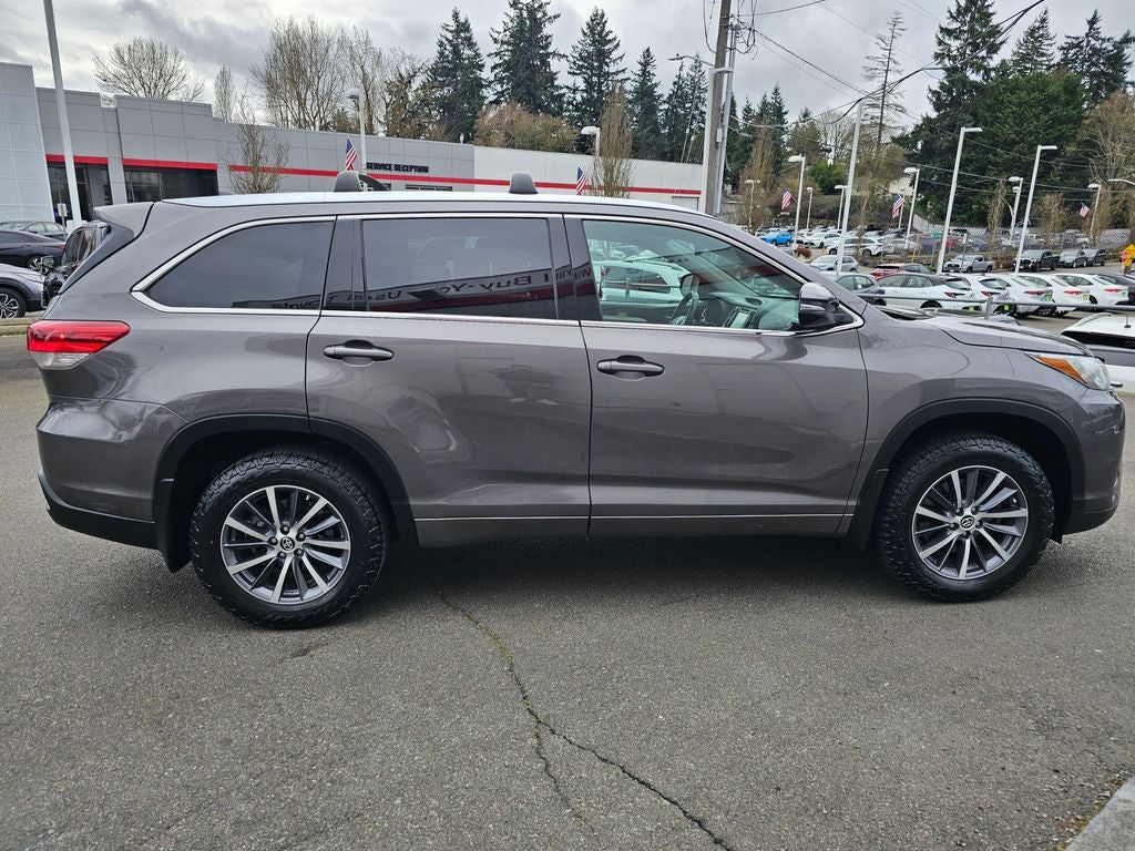 2017 Toyota Highlander XLE -AWD