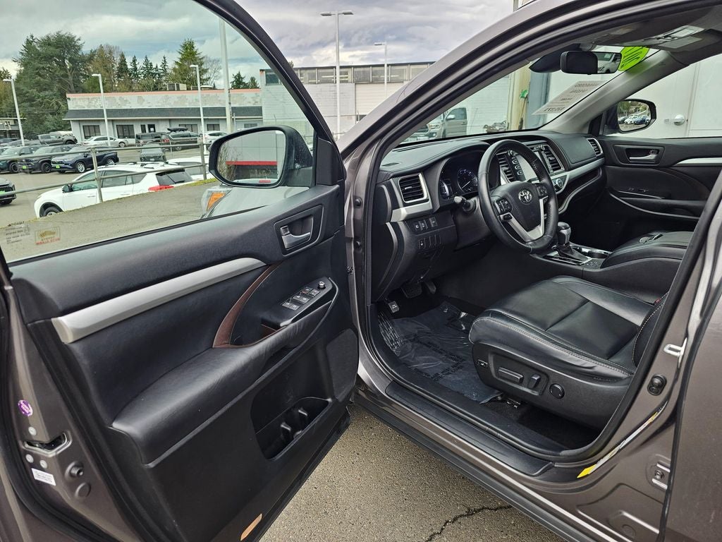 2017 Toyota Highlander XLE -AWD