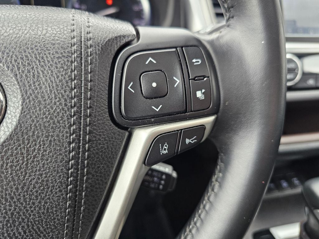 2017 Toyota Highlander XLE -AWD