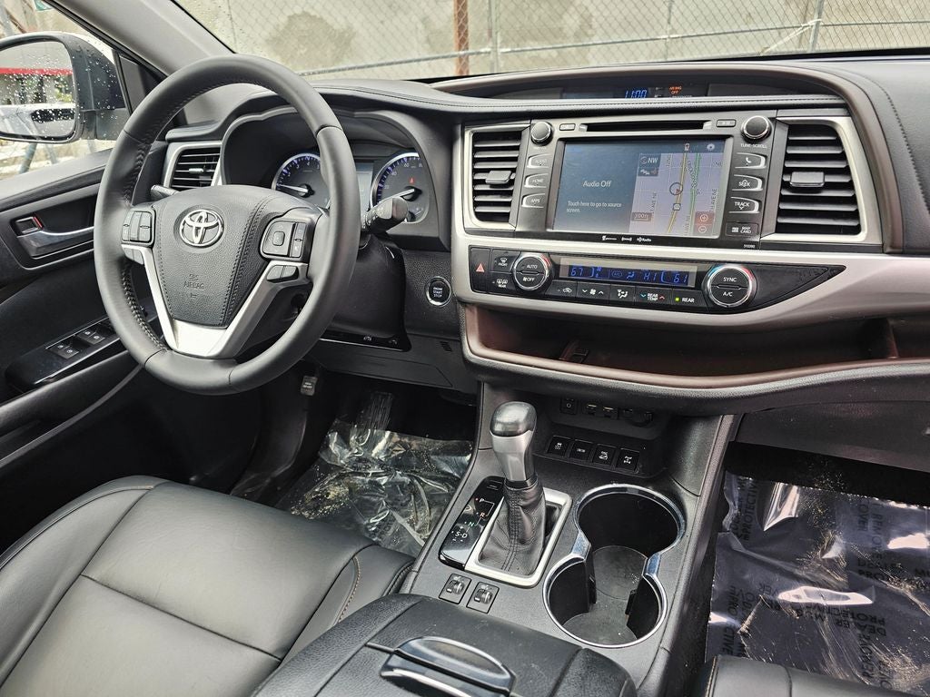 2019 Toyota Highlander XLE -AWD