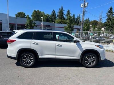 2019 Toyota Highlander XLE -AWD