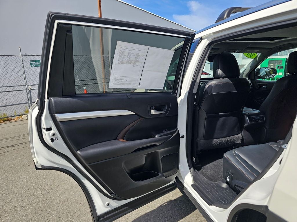 2017 Toyota Highlander XLE -AWD