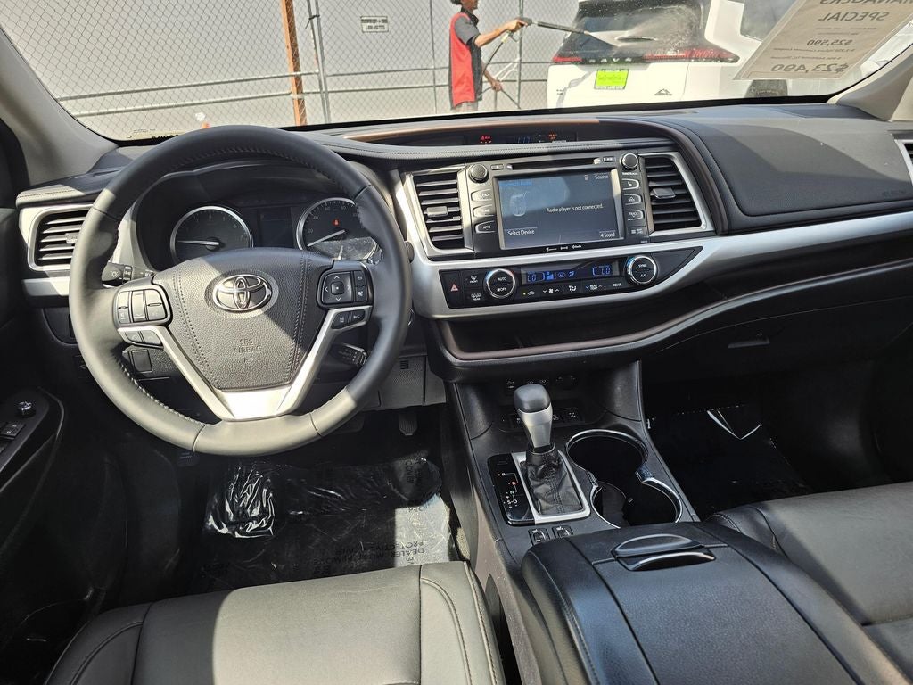 2017 Toyota Highlander XLE -AWD