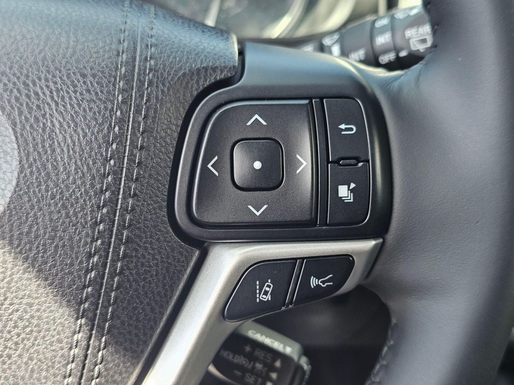 2017 Toyota Highlander XLE -AWD