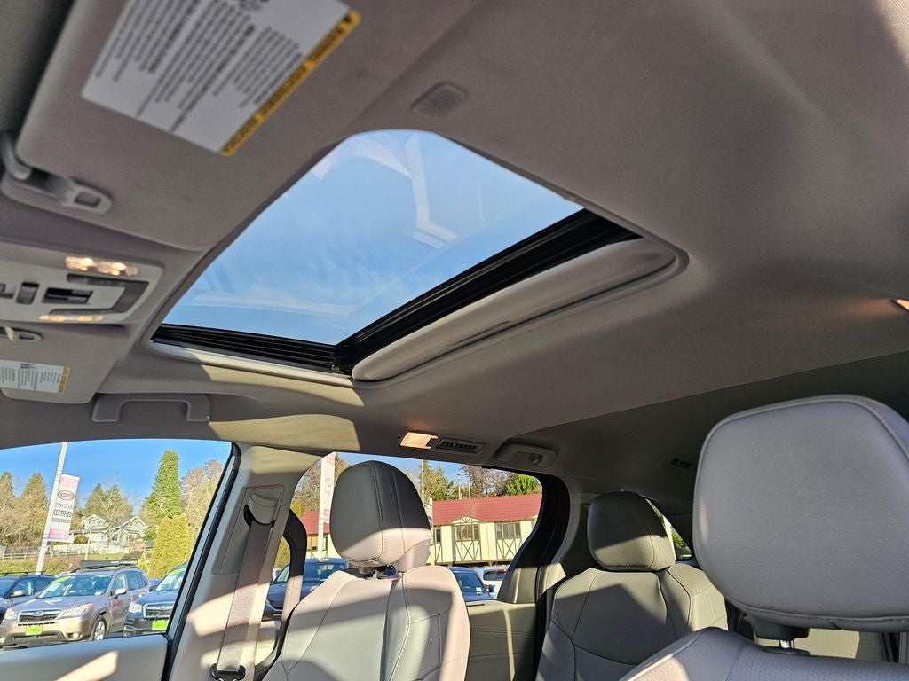 2024 Toyota Sienna XLE 8 Passenger