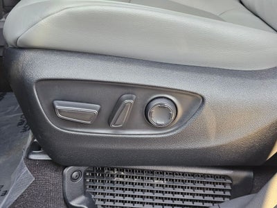 2024 Toyota Sienna XLE 8 Passenger