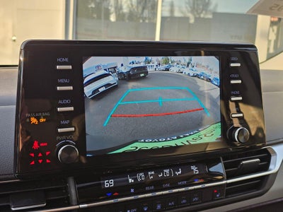 2024 Toyota Sienna XLE 8 Passenger