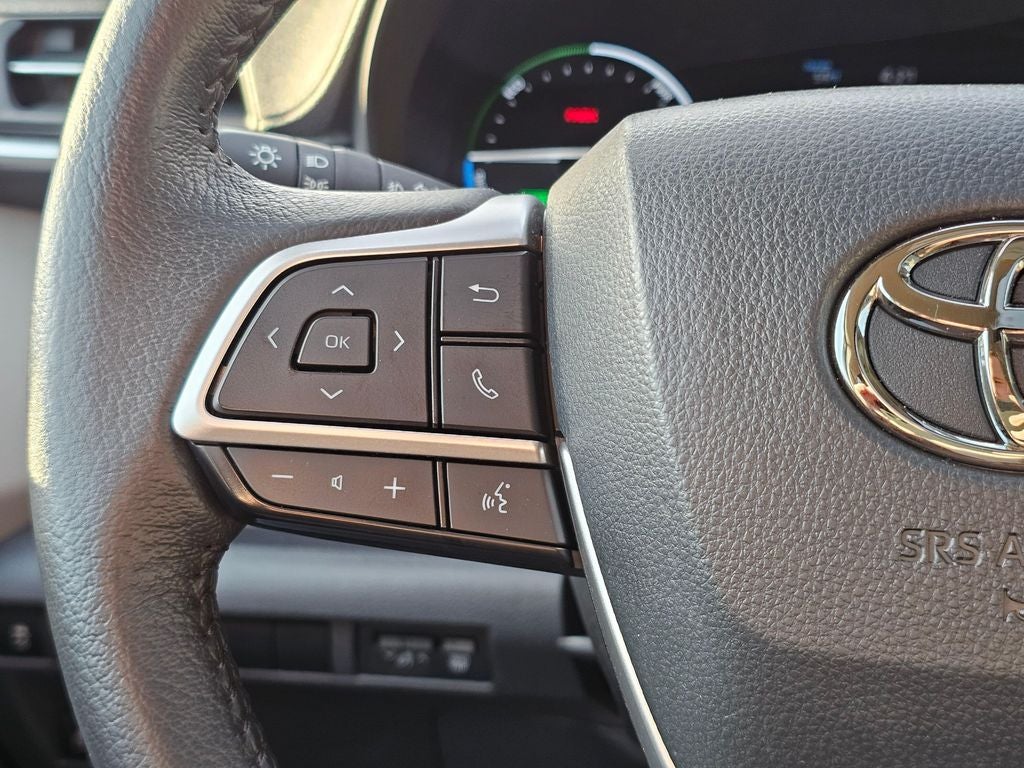 2024 Toyota Sienna XLE 8 Passenger