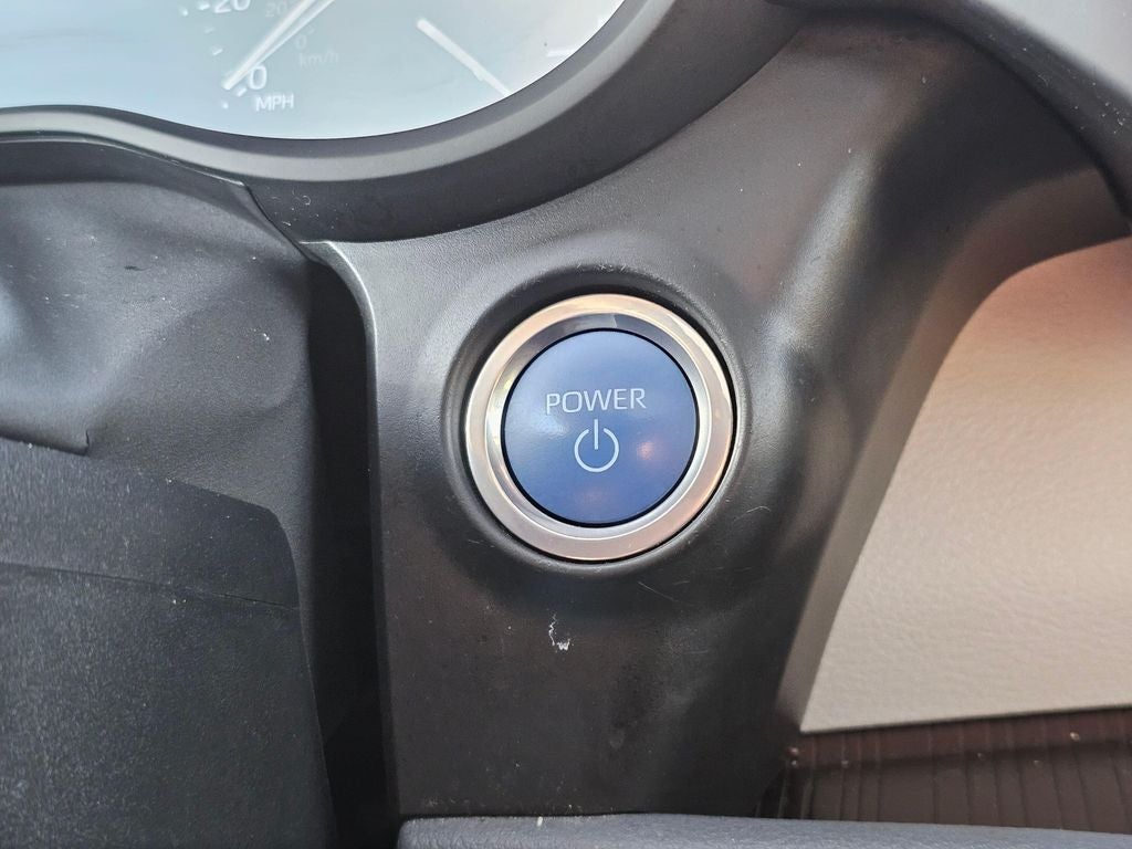 2024 Toyota Sienna XLE 8 Passenger