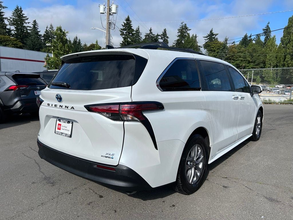 2022 Toyota Sienna XLE-AWD HYBRID 7 Passenger