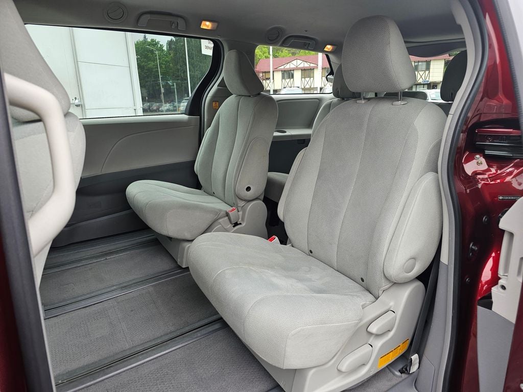 2011 Toyota Sienna Base