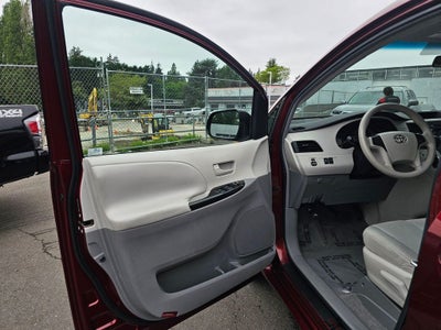 2011 Toyota Sienna Base