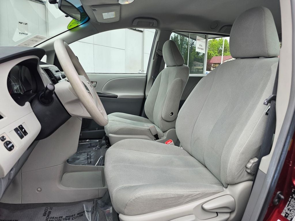 2011 Toyota Sienna Base