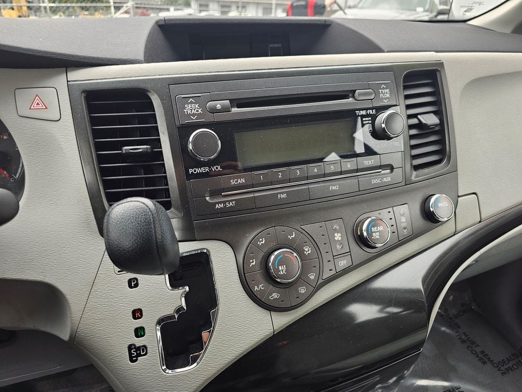 2011 Toyota Sienna Base