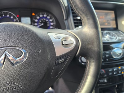 2016 INFINITI QX70 Base