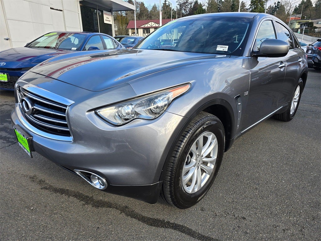 2016 INFINITI QX70 Base