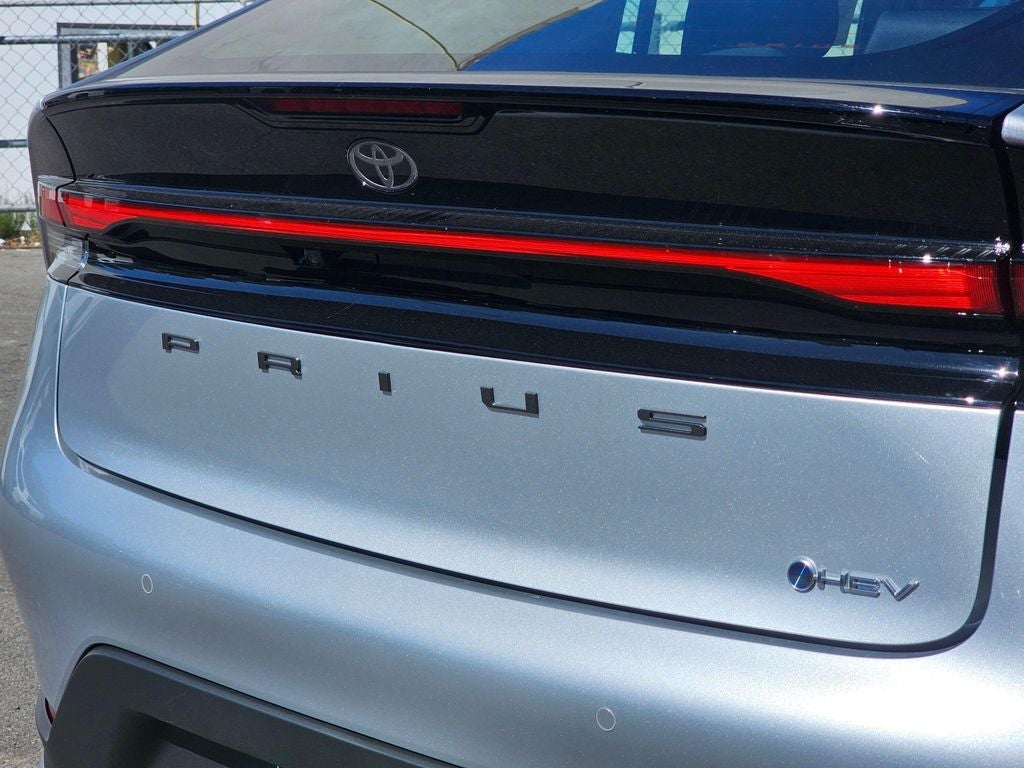 2027 Toyota Prius LE
