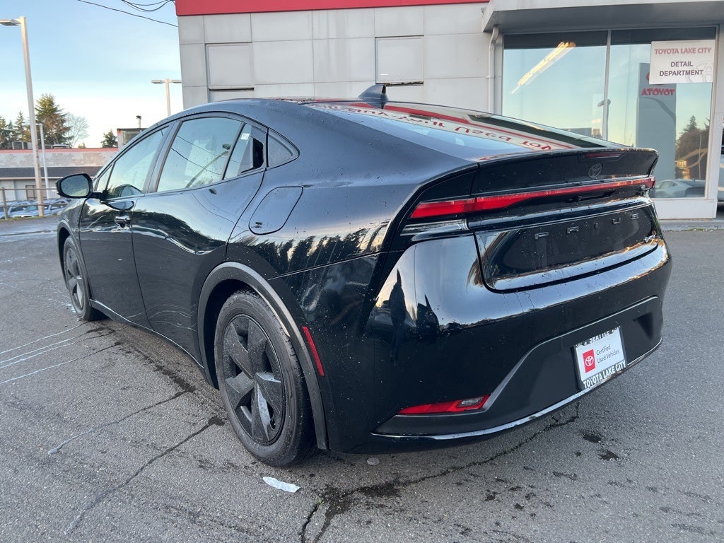 2024 Toyota Prius LE