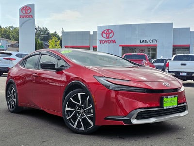 2024 Toyota Prius Prime SE