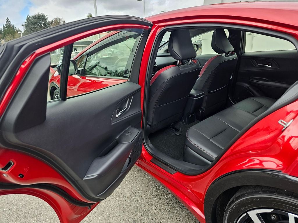 2024 Toyota Prius Prime SE