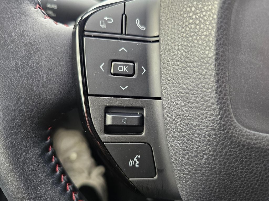 2024 Toyota Prius Prime SE