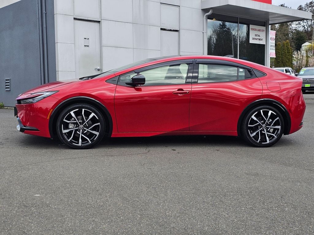 2024 Toyota Prius Prime SE