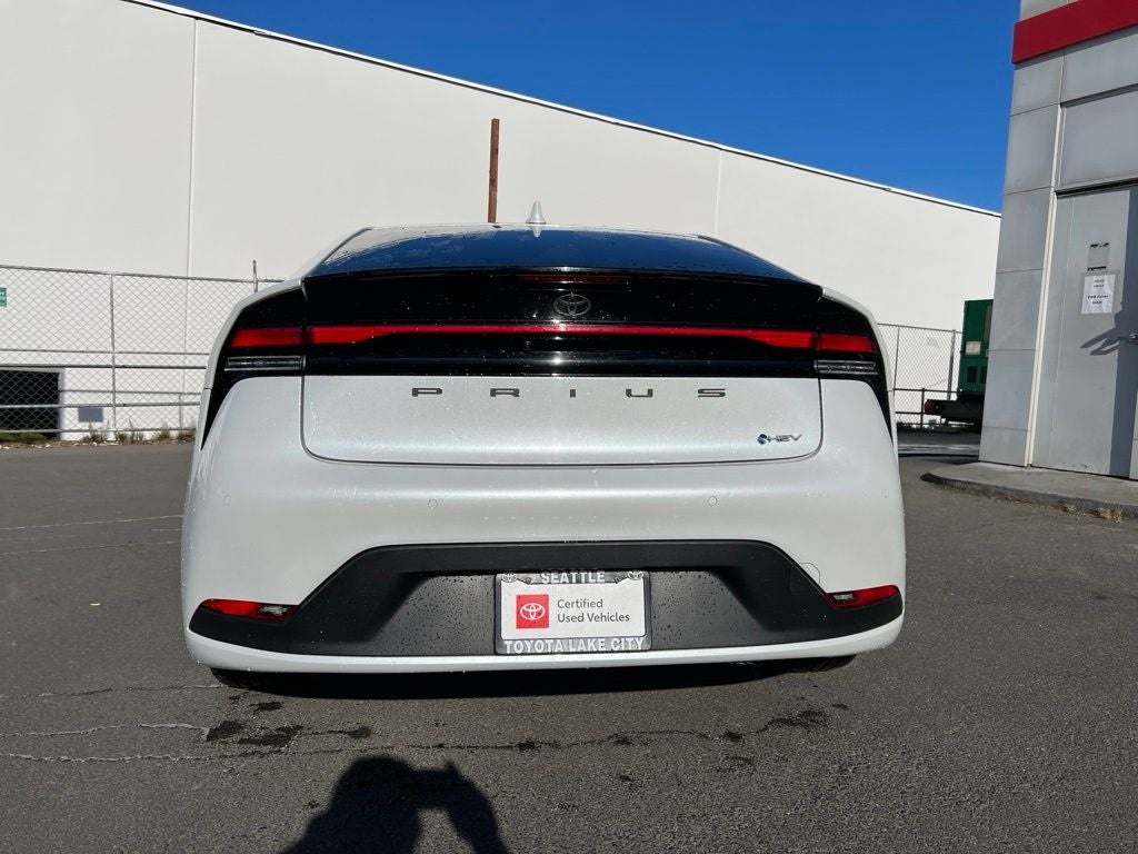 2023 Toyota Prius LE