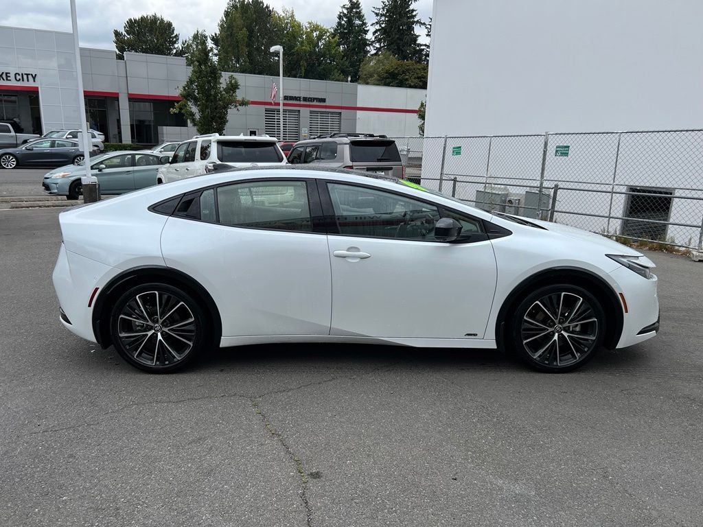2024 Toyota Prius Limited -AWD