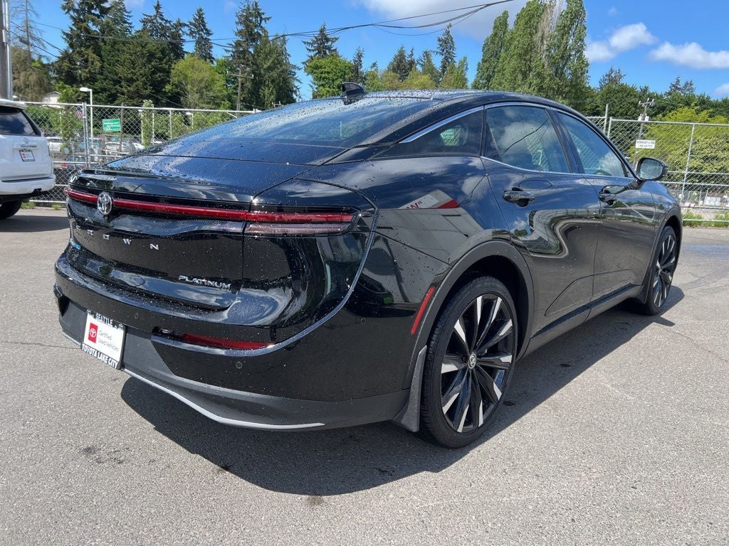 2025 Toyota Crown Platinum Hybrid-AWD