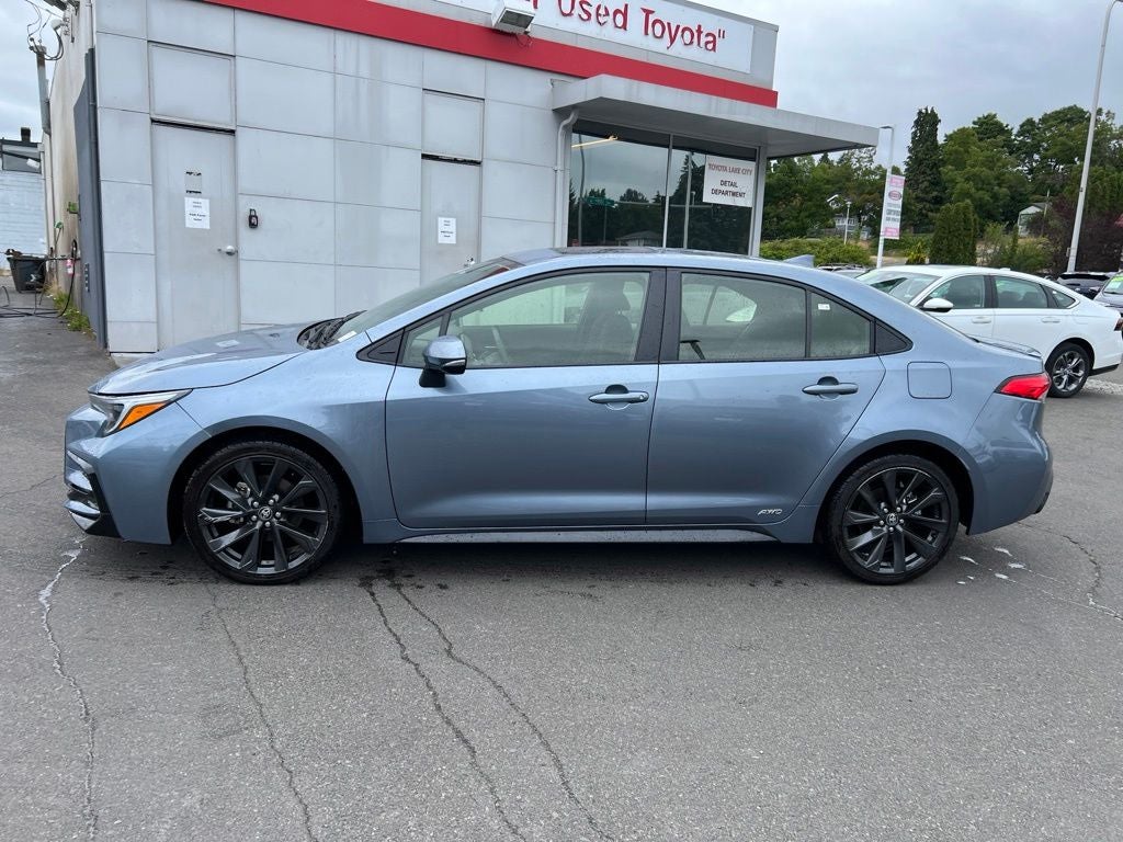 2025 Toyota Corolla Hybrid SE