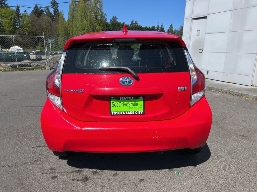 2016 Toyota Prius c One