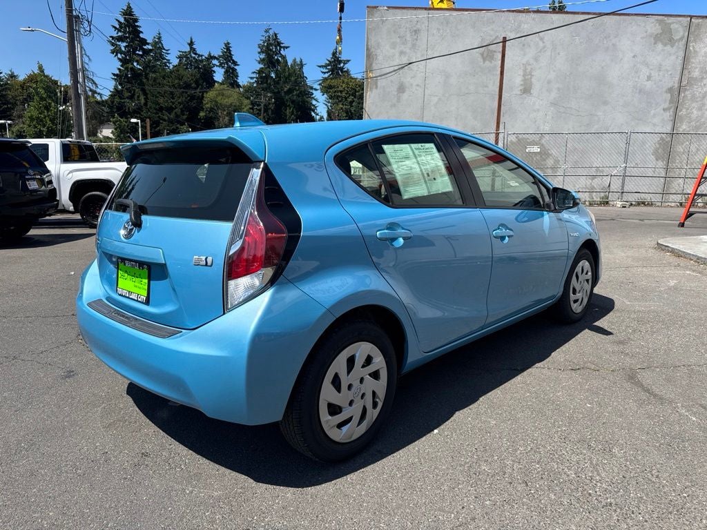 2016 Toyota Prius c Two