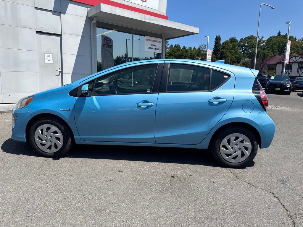 2016 Toyota Prius c Two