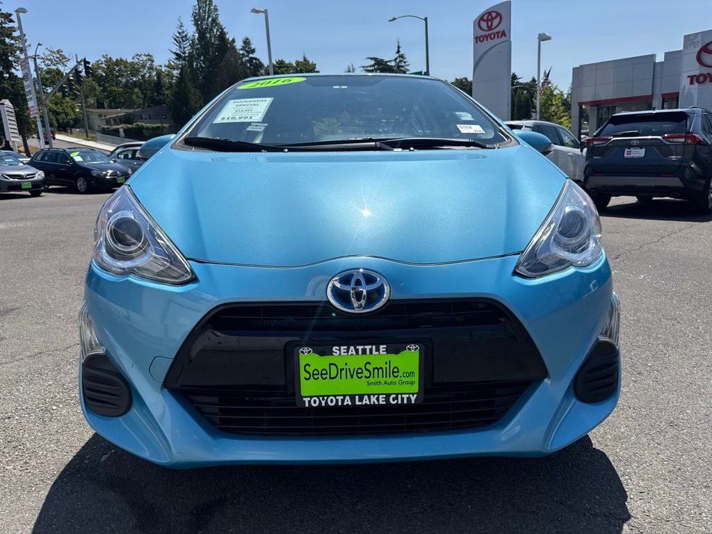 2016 Toyota Prius c Two