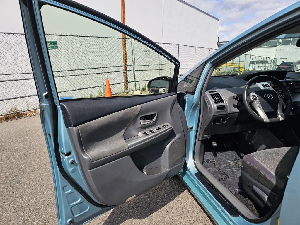2014 Toyota Prius v Three