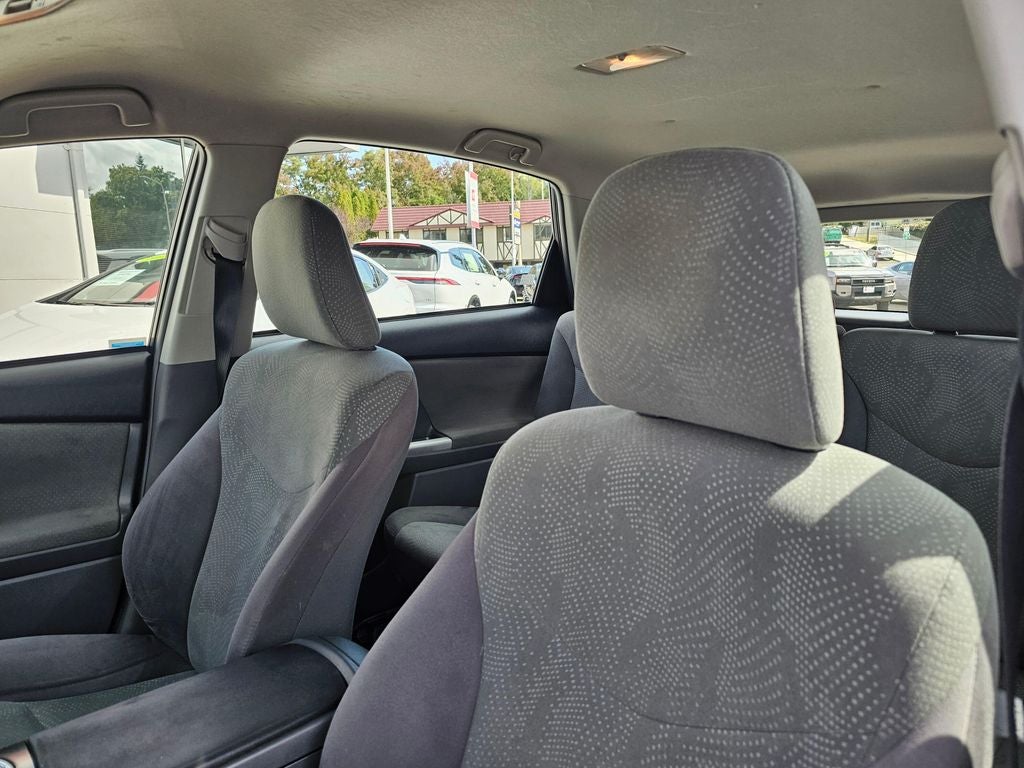 2014 Toyota Prius v Three