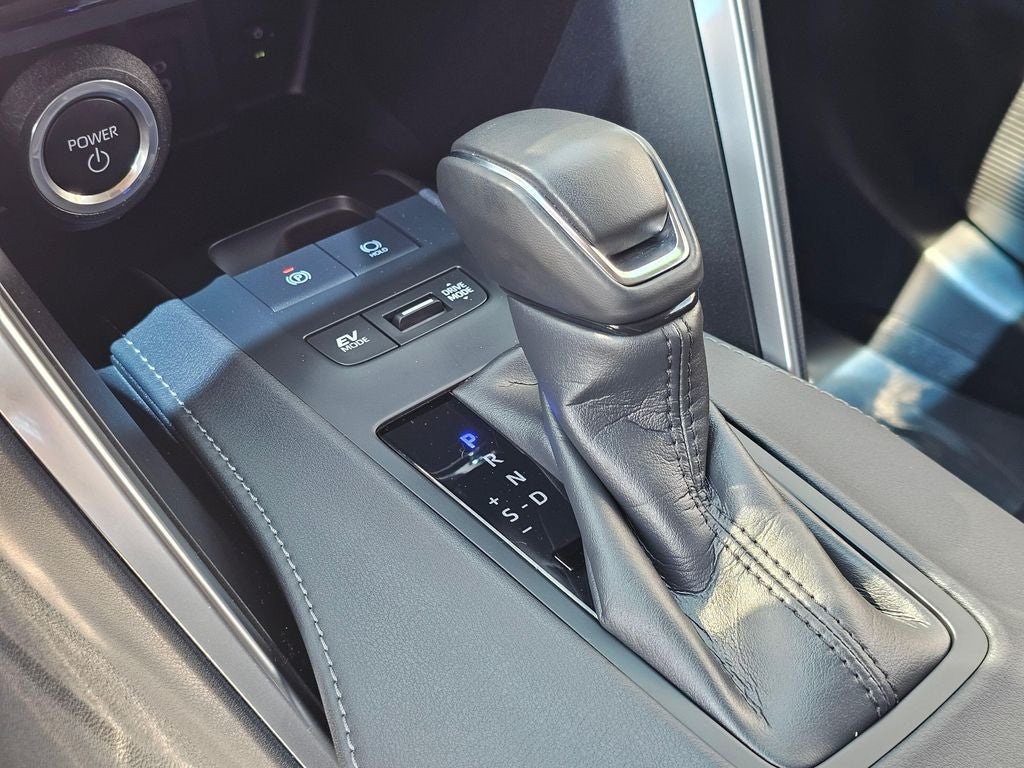 2023 Toyota Venza LE -AWD HYBRID