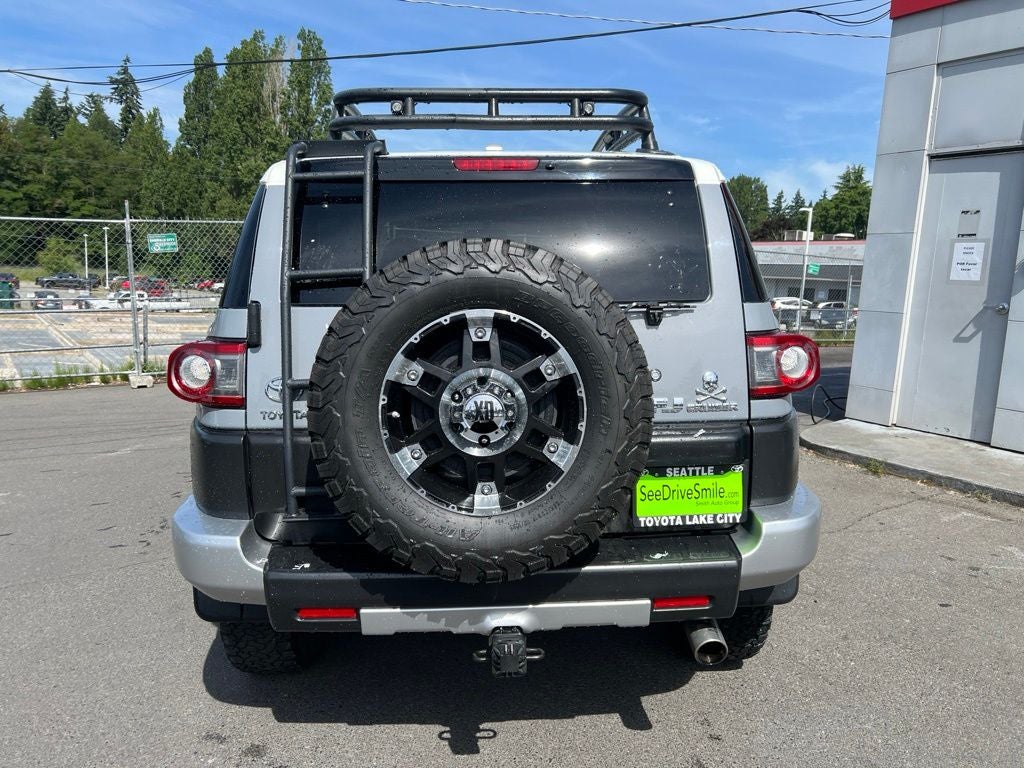 2014 Toyota FJ Cruiser Base