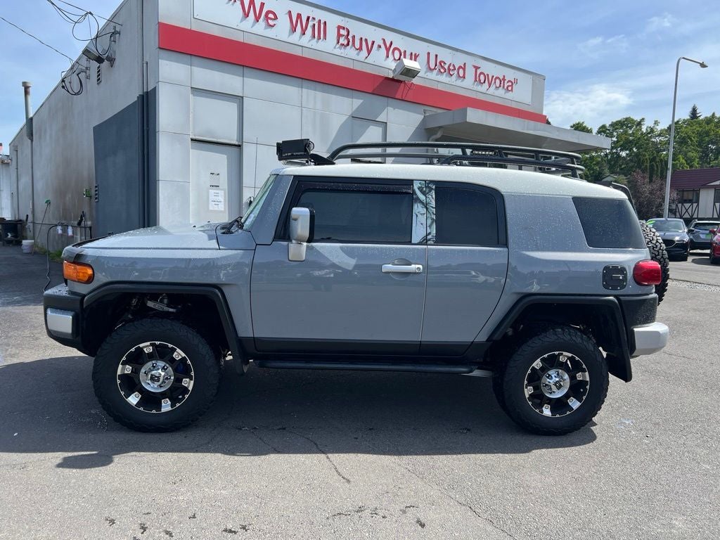 2014 Toyota FJ Cruiser Base