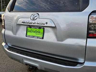 2016 Toyota 4Runner SR5 4WD-THIRD ROW