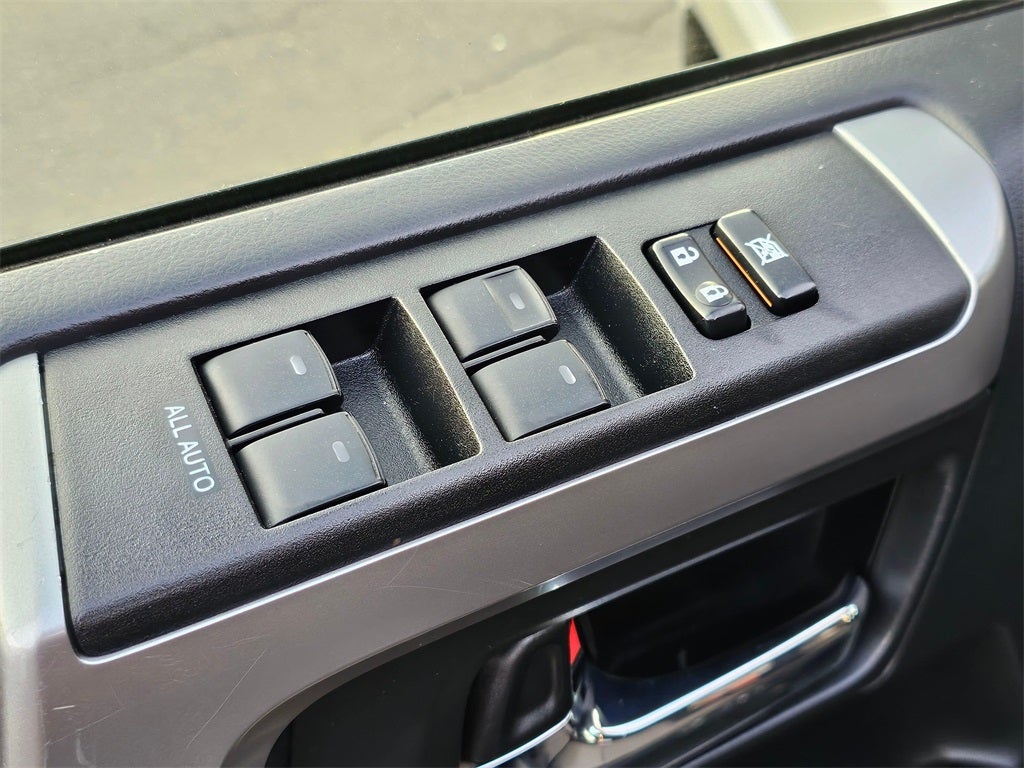 2016 Toyota 4Runner SR5 4WD-THIRD ROW