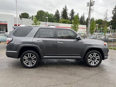 2022 Toyota 4Runner Limited -4WD-V6