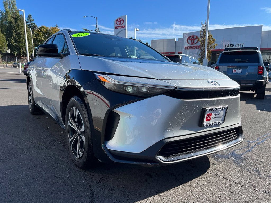 2025 Toyota bZ4X XLE